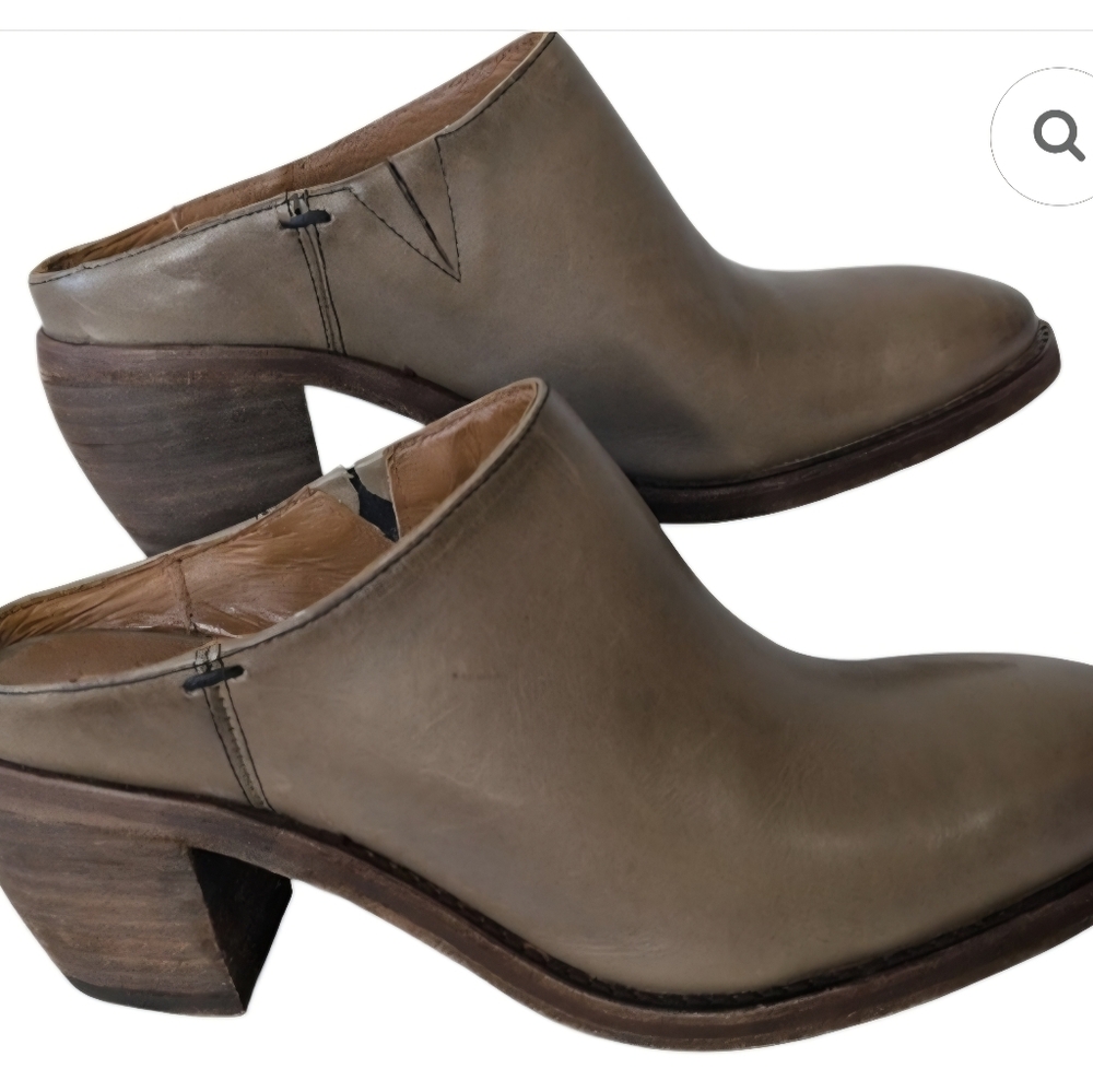NWT Frye  Rosalia Brown Leather Mules